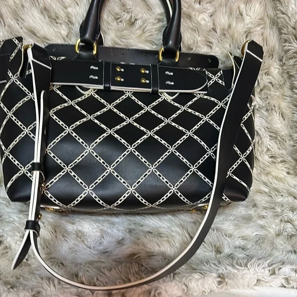 Burberry Belt tote - Picture 1 of 10